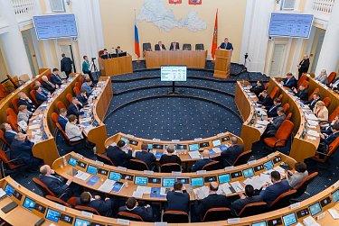 В повестке очередного заседания 